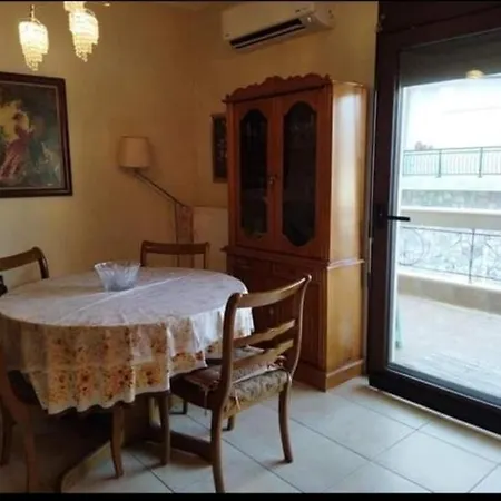 Apartament Annashouse Néa Péramos