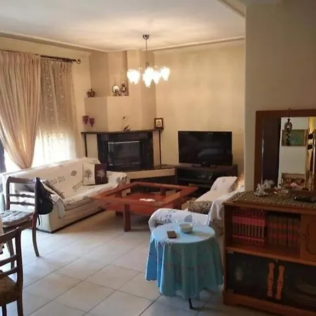 Annashouse * Néa Péramos